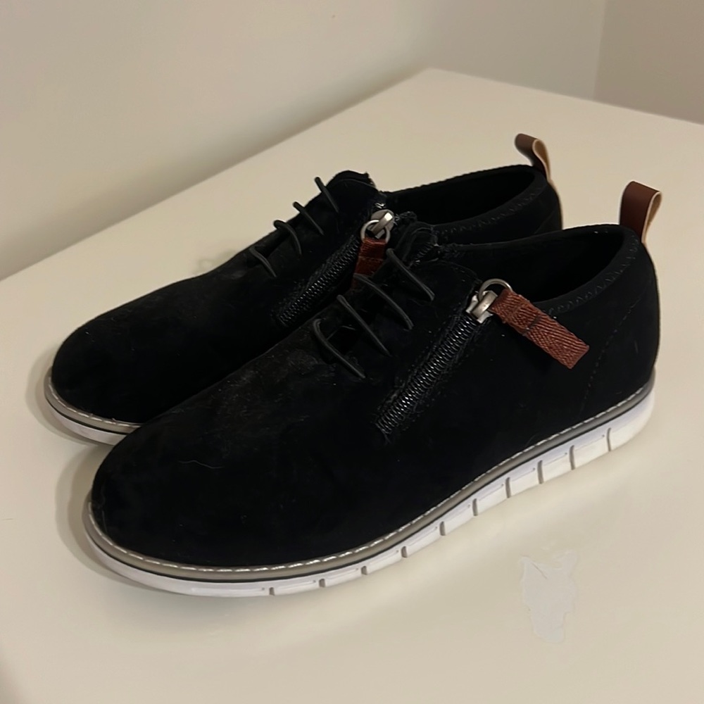 Steve Madden suede dress shoes *like new*